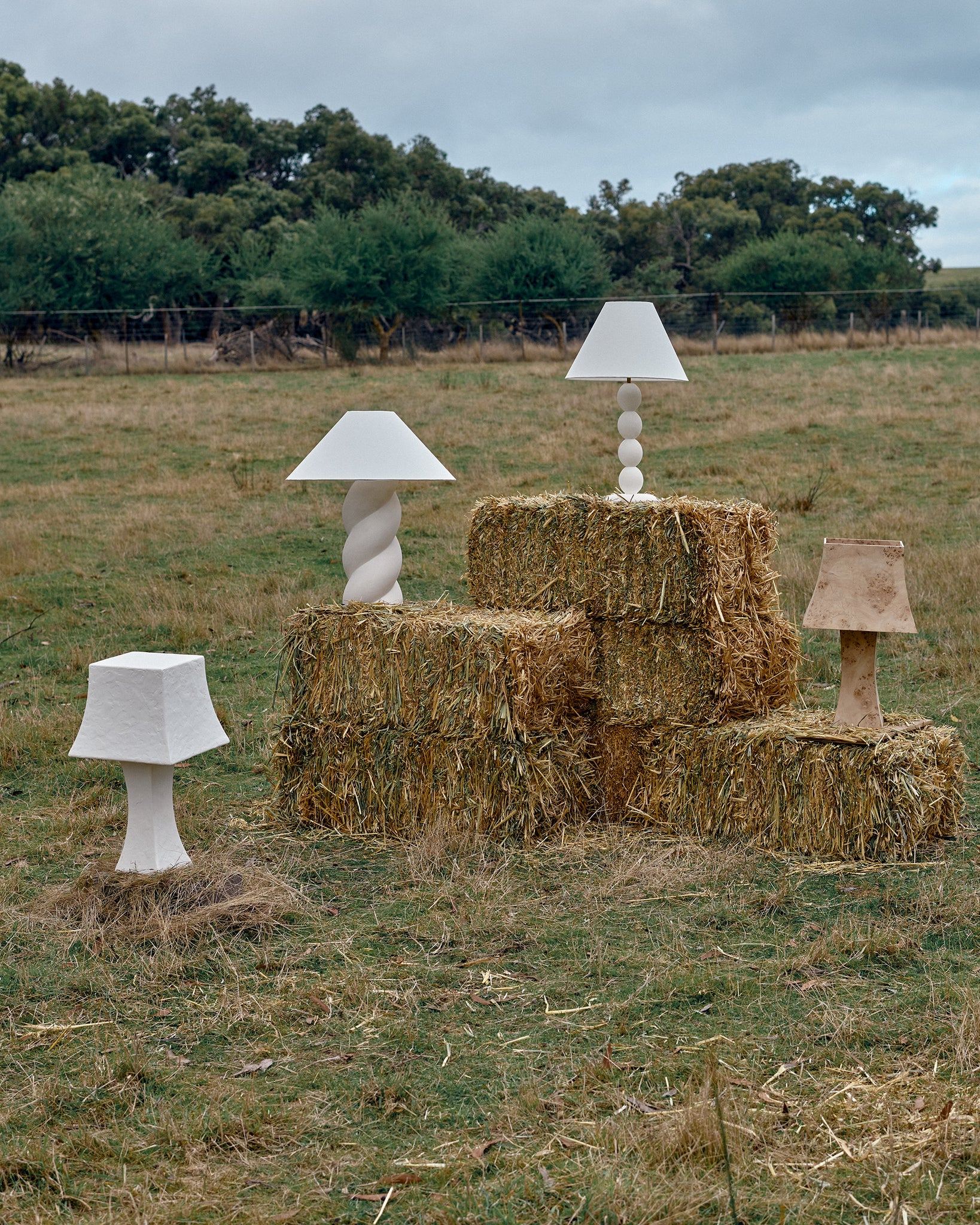 Load image into Gallery viewer, Twister Lamp Base