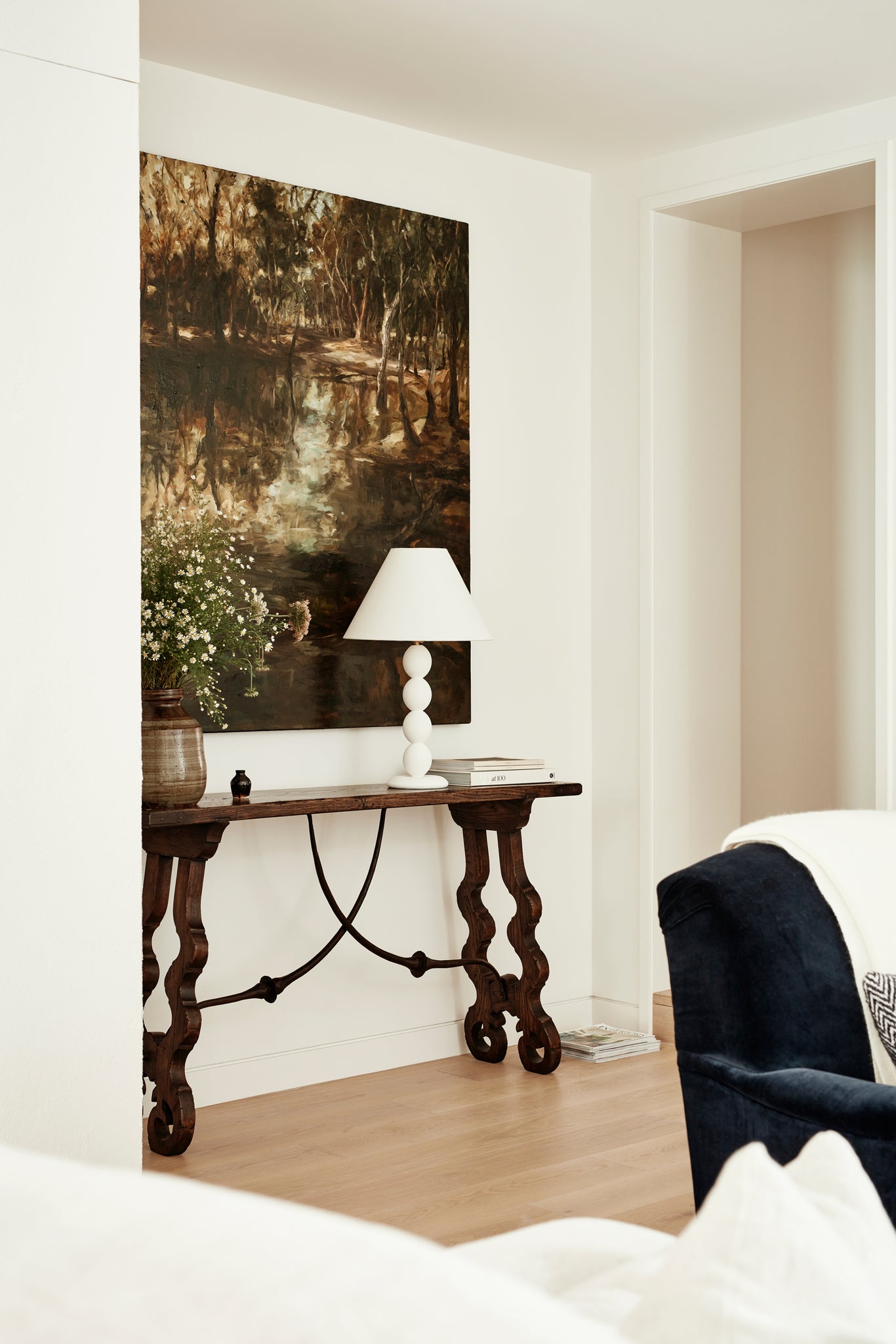 Load image into Gallery viewer, Oeuf Lamp Base