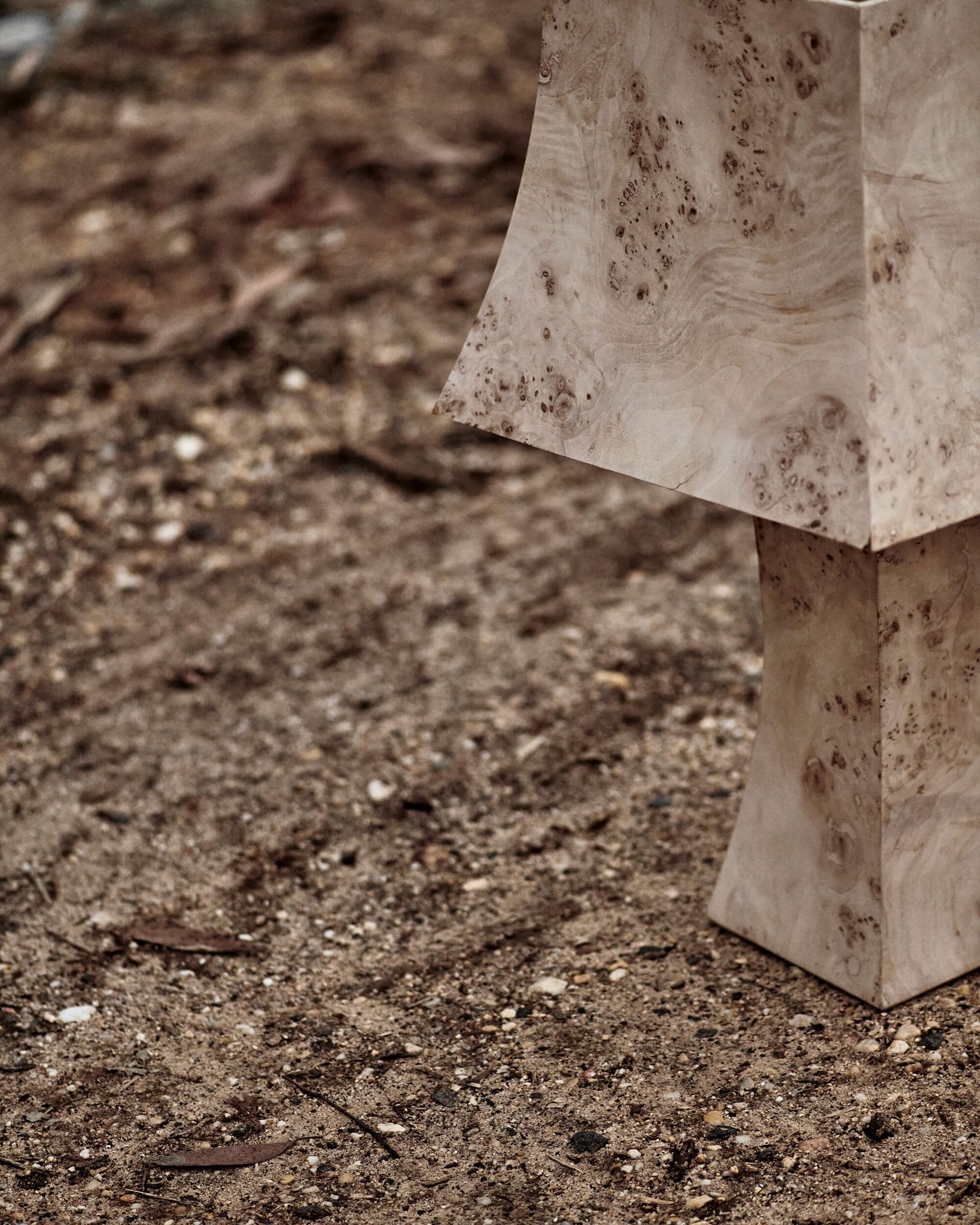 Load image into Gallery viewer, Burlie Lamp