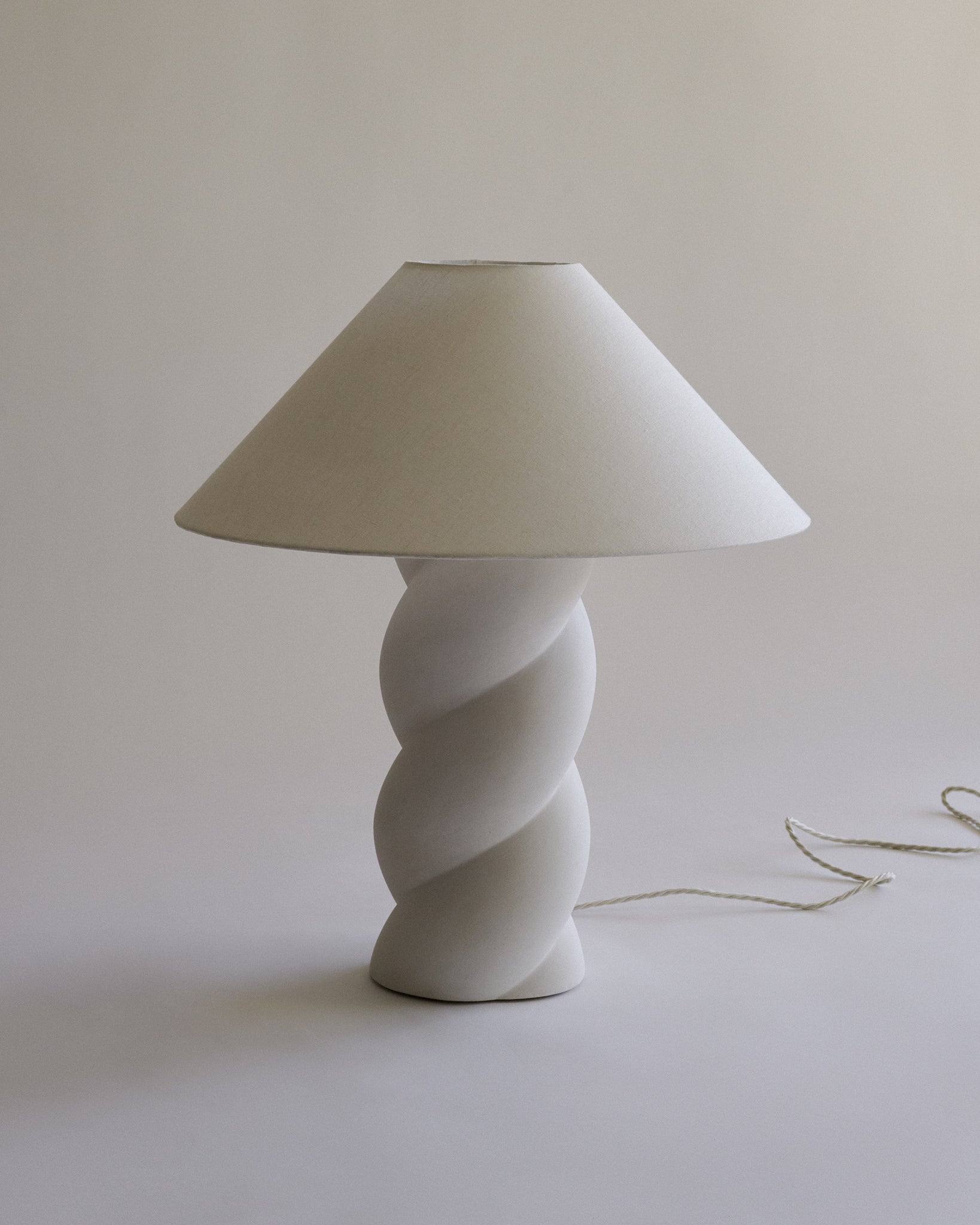 Load image into Gallery viewer, Twister Lamp Base